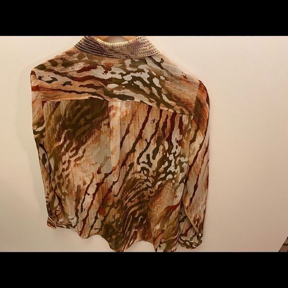 🎀Chicos Button down shirt Size : Small - Picture 6 of 10